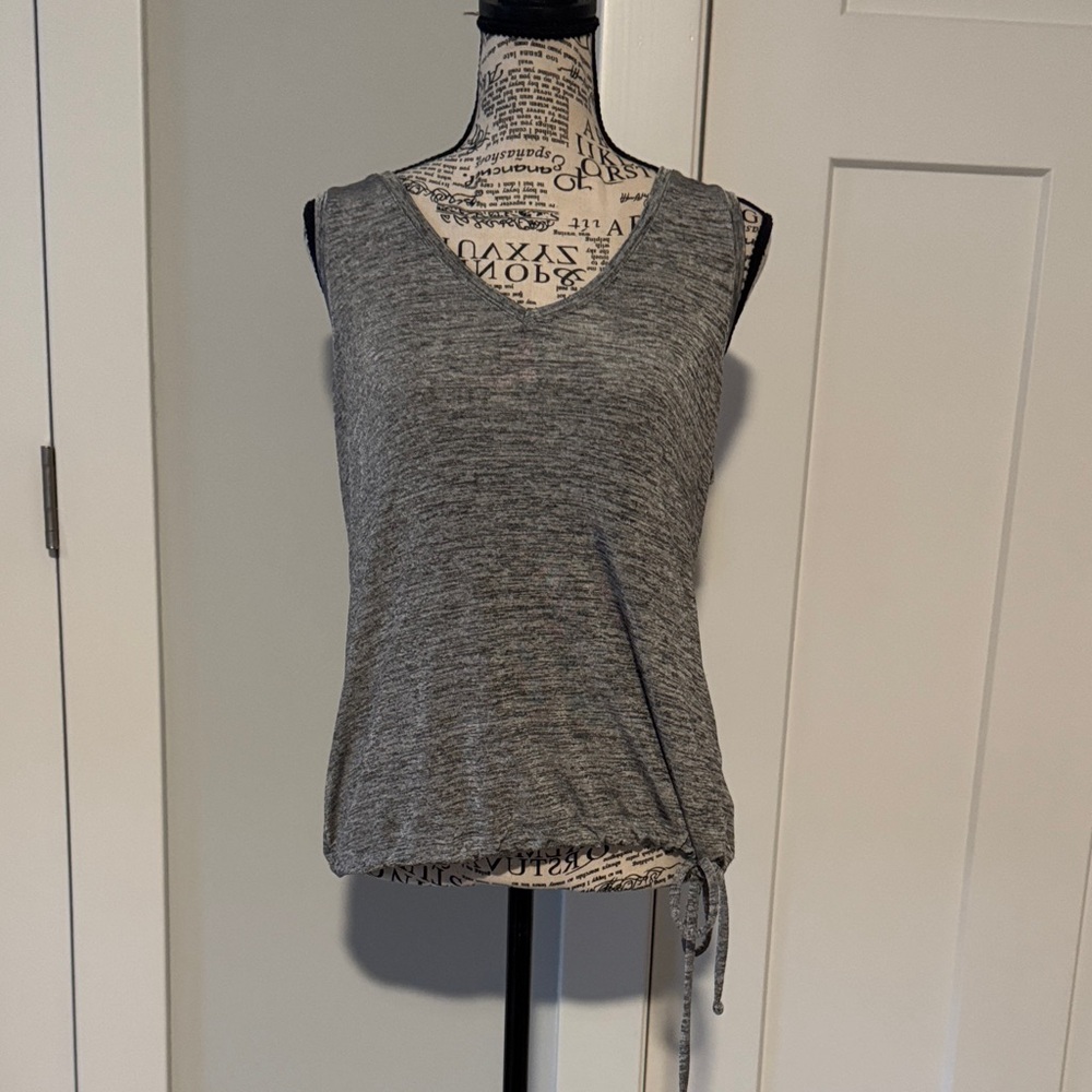 💜3/$12💜 Express Charcoal Sleeveless Top